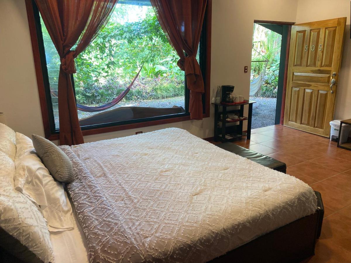 Hotel Casa Vito Beachfront Puerto Viejo de Talamanca ภายนอก รูปภาพ