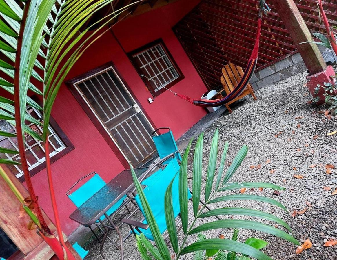 Hotel Casa Vito Beachfront Puerto Viejo de Talamanca ภายนอก รูปภาพ