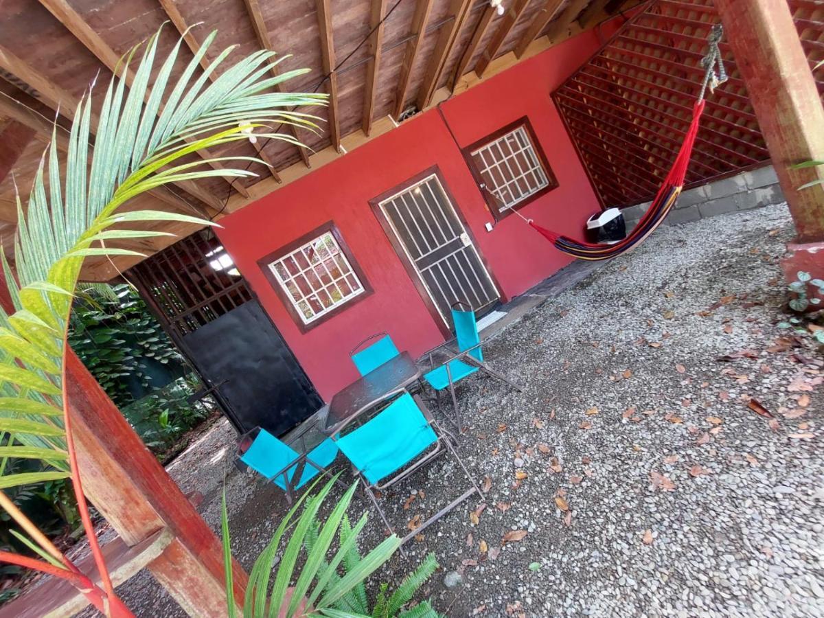 Hotel Casa Vito Beachfront Puerto Viejo de Talamanca ภายนอก รูปภาพ