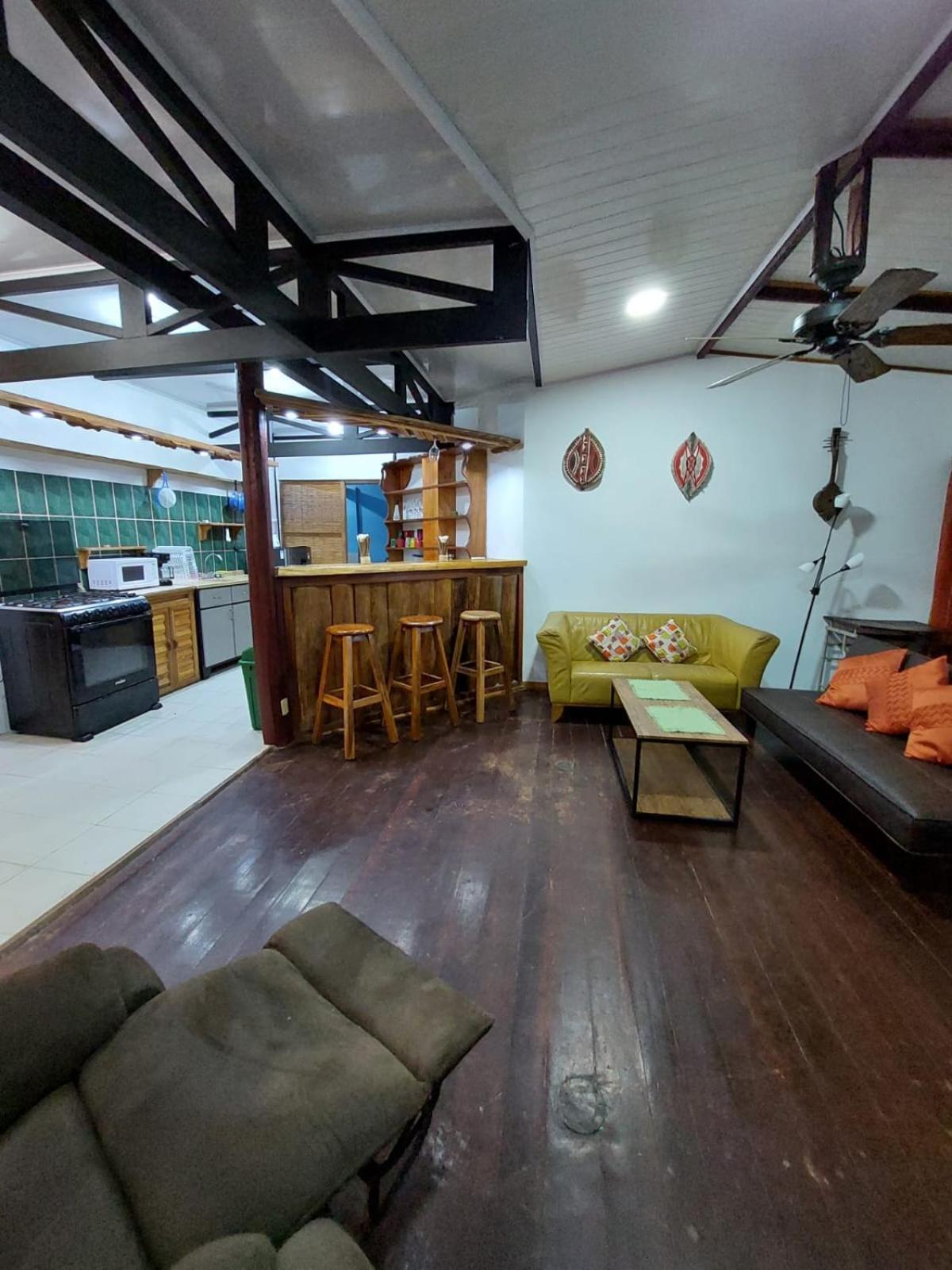 Hotel Casa Vito Beachfront Puerto Viejo de Talamanca ภายนอก รูปภาพ